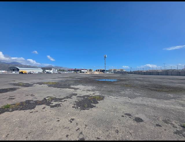10,000M² INDUSTRIAL YARD TO LET IN STRAND INDUSTRIA